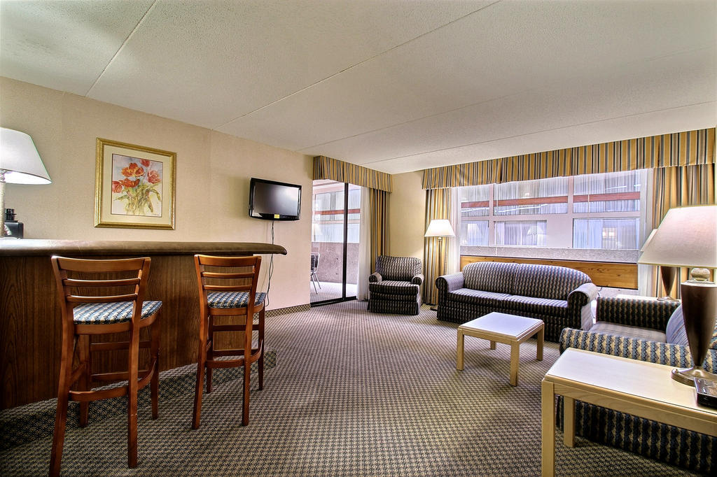 Hotel Muscatine Zewnętrze zdjęcie